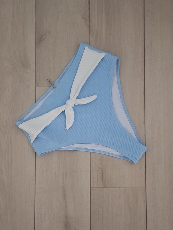 Other - Cupshe Light Blue Ribbed Bikini Bottom with White Knot Accent Size Large WNT